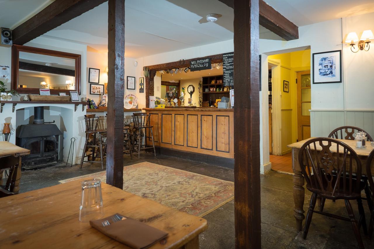 The Chetnole Inn Екстер'єр фото