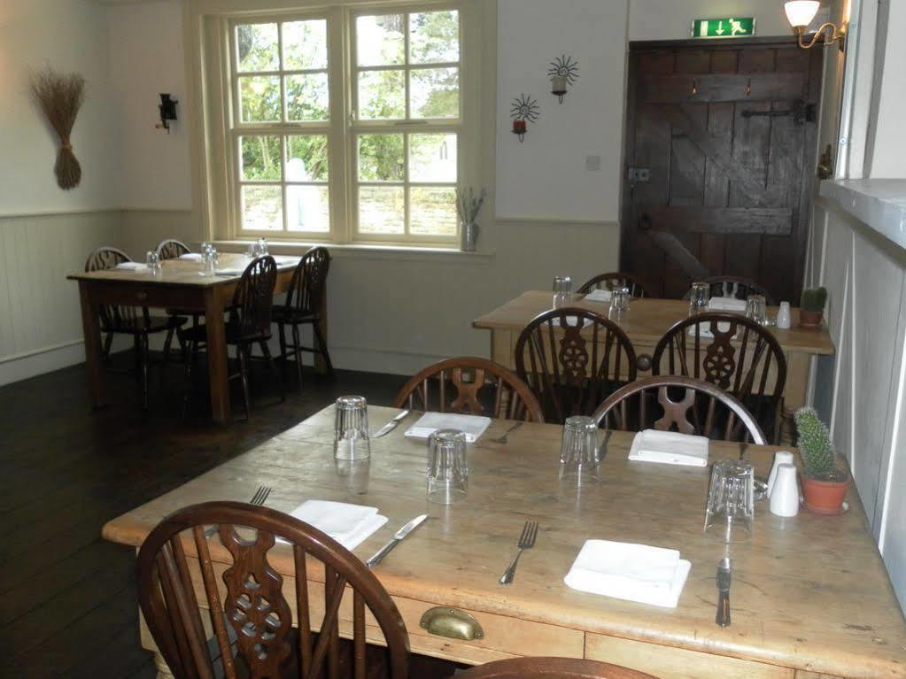 The Chetnole Inn Екстер'єр фото